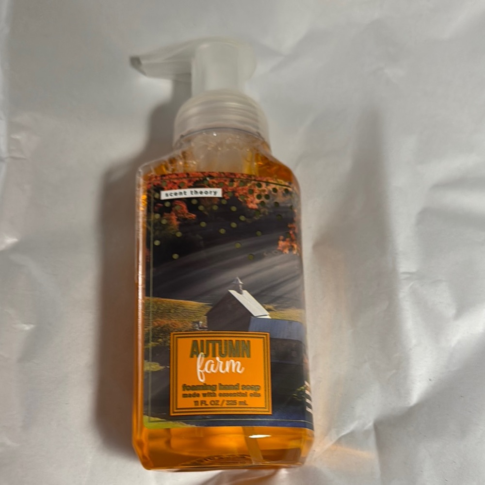 Scent theory autumn farm foaming hand soap